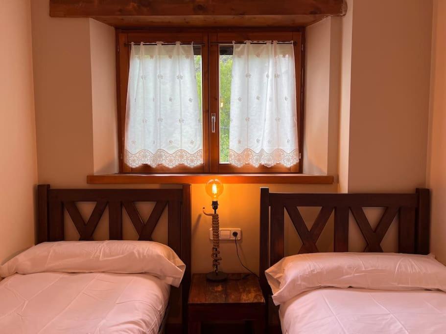 Cal Mestre - L'Amfitriona Rialp Exterior foto